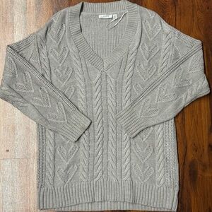 CLOTH by Design Sweater Medium Grey Cable Knit